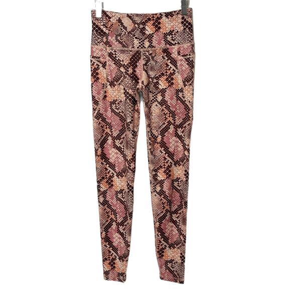 Old Navy Active Women's Elevate Leggings S Snakeskin Print Pink Go Dry High Rise - Picture 2 of 6